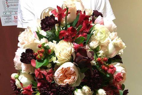 FULL FLORAL SERVICES AT DISCOUNTED PRICES