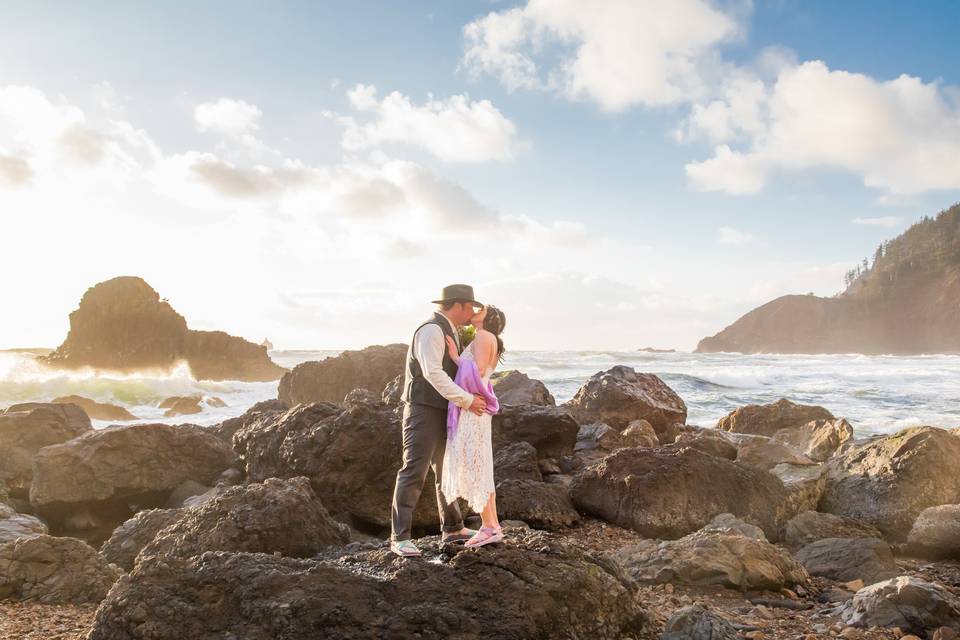 Rocky shore kiss