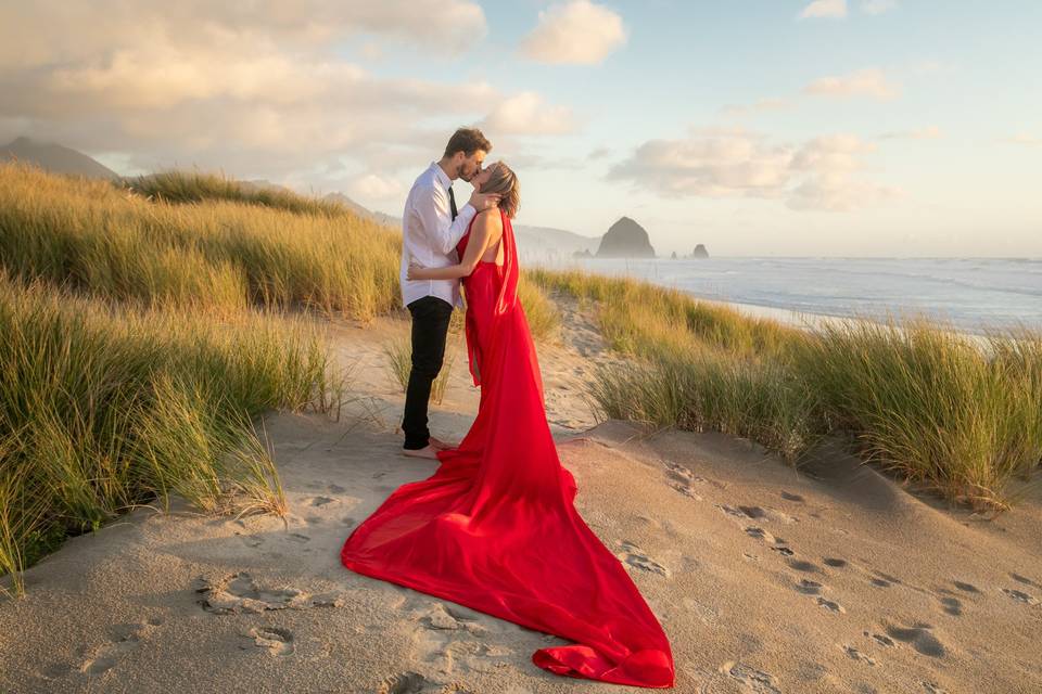 A kiss on the beach