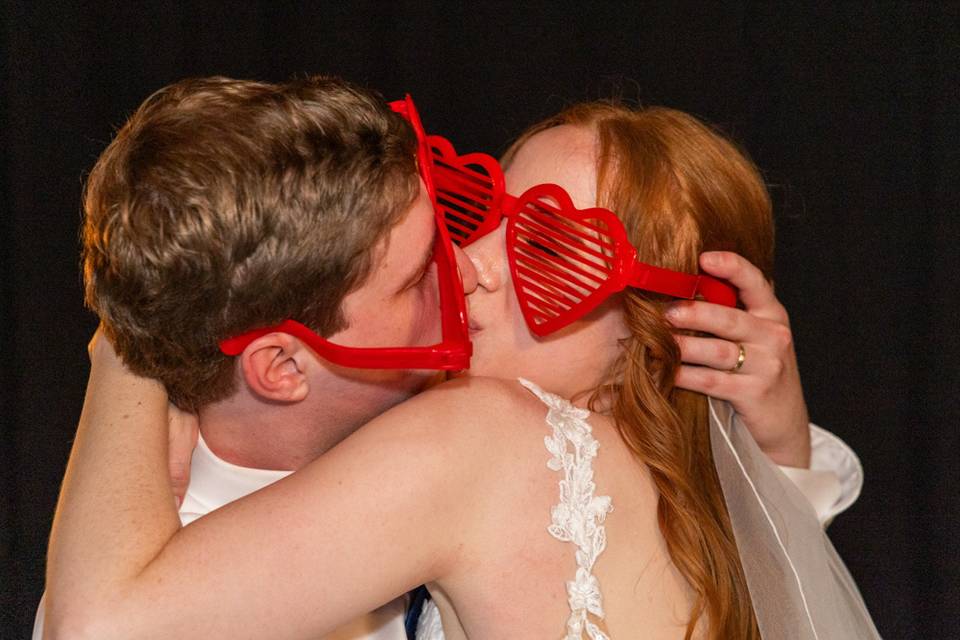 Kiss in the photobooth