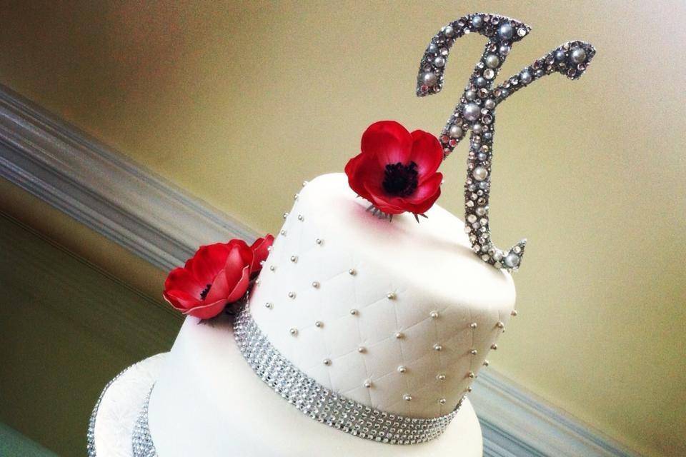 2-tier wedding cake