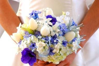 Beautiful blue and white bouquet by Floral Poetry.