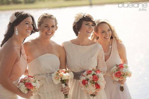 This picture taken by BlueLaneStudios for TheNotWedding-Orlando Event, March 15, 2012.  Floral design by Garden Gate Florals.  Accessories by Fine&Fleurie.