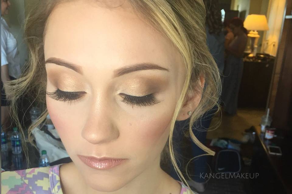 Kangel Makeup