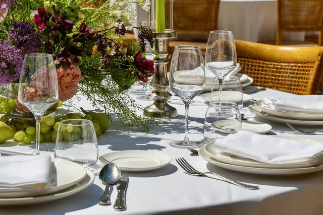 Courtyard lunch