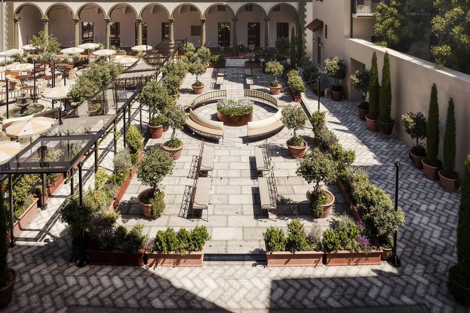 The Hoxton Florence courtyard