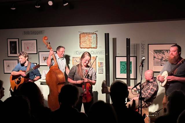 No Name String Band