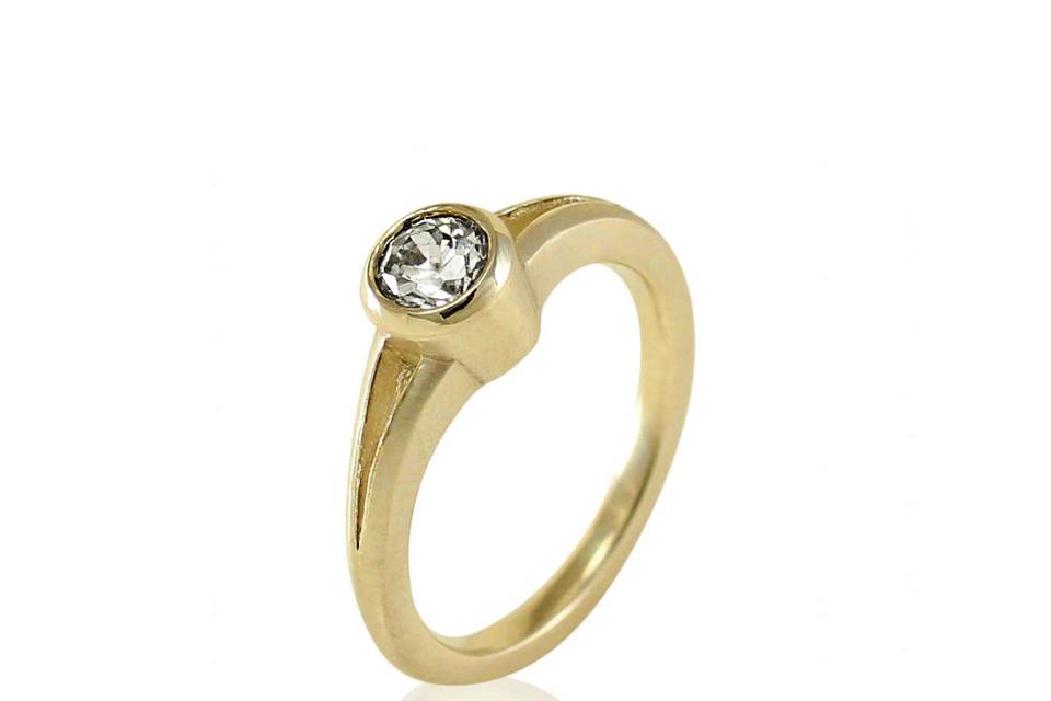 Classic Split Shank Moissanite Solitaire Engagement Ring
Can be made in:
14k Yellow, Rose, or White Gold
Palladium, Platinum
Shown here with a 5mm round Forever Brilliant Moissanite by Charles and Colvard, and eco-friendly choice that seeks to reduce the impact of the mining industry.