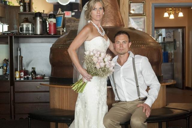 Dan's Bridal & Tuxedo