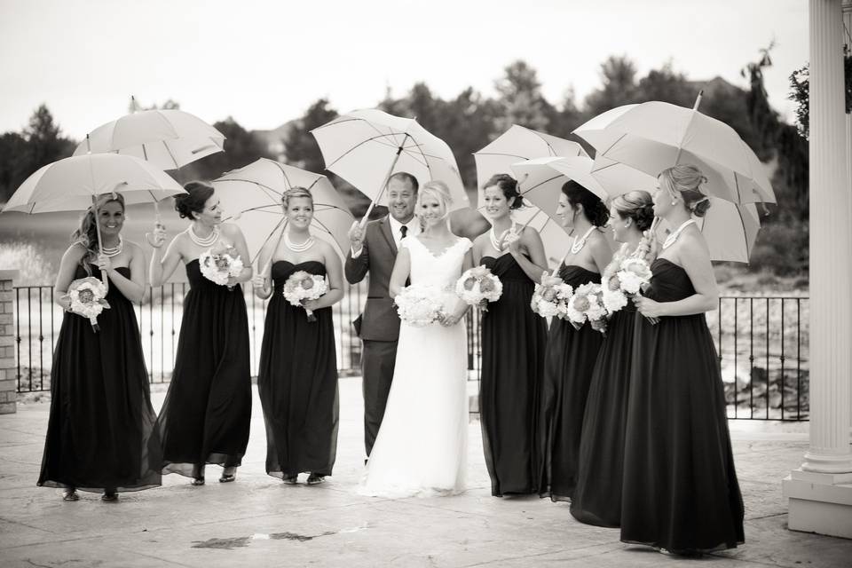 Couple with bridesmaids