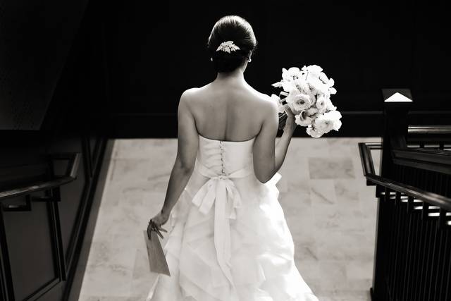 Elegant dress details - Pepper Nix Photography