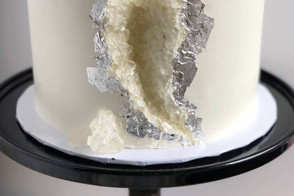 Diamond geode cake