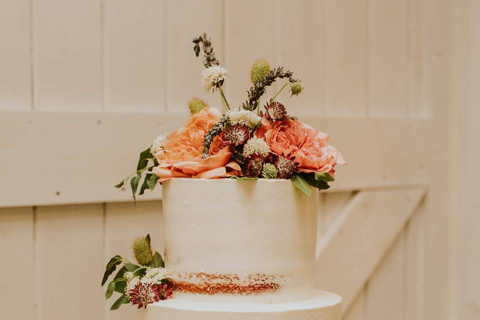 Wild flower wedding cake