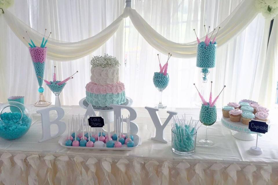 Baby shower decor