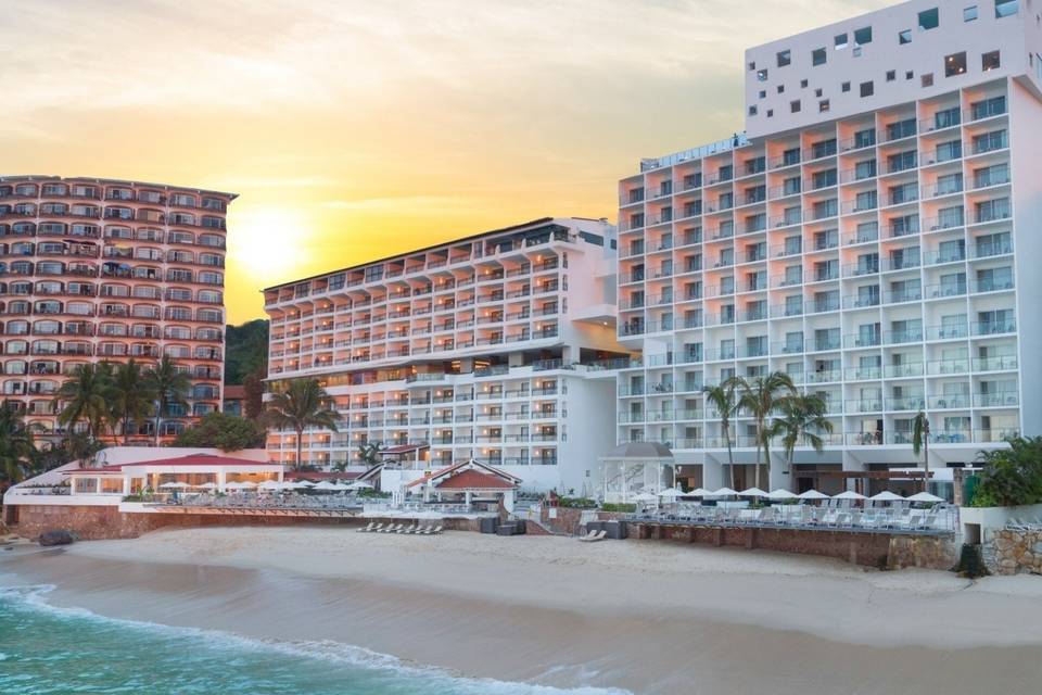 Grand Park Royal Luxury Resort Puerto Vallarta
