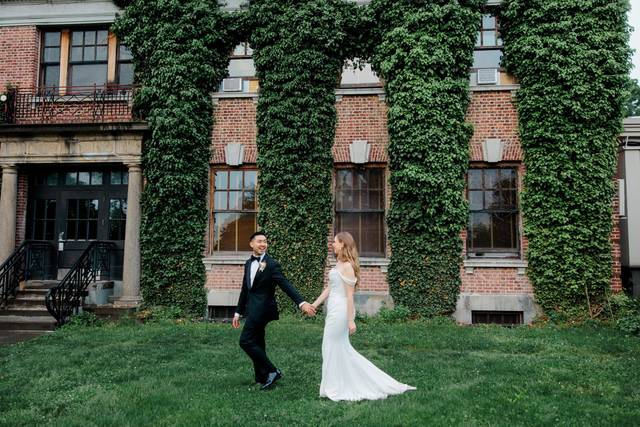 Celebrate at Snug Harbor