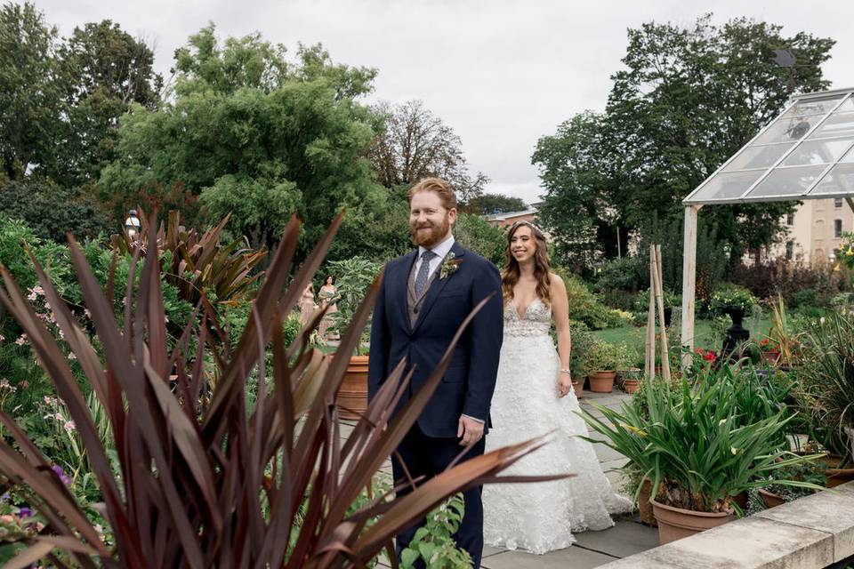 Bride and Groom 1st Look