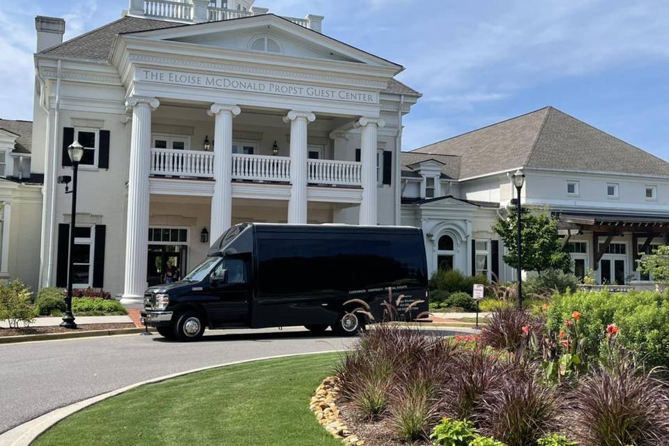 Nooga Shuttles llc