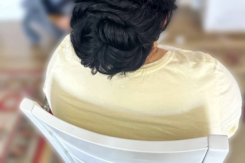 Overstated bun