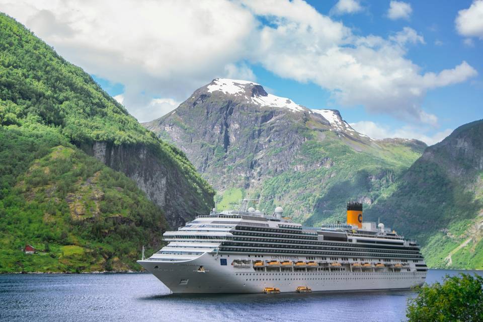 Cruise Ship