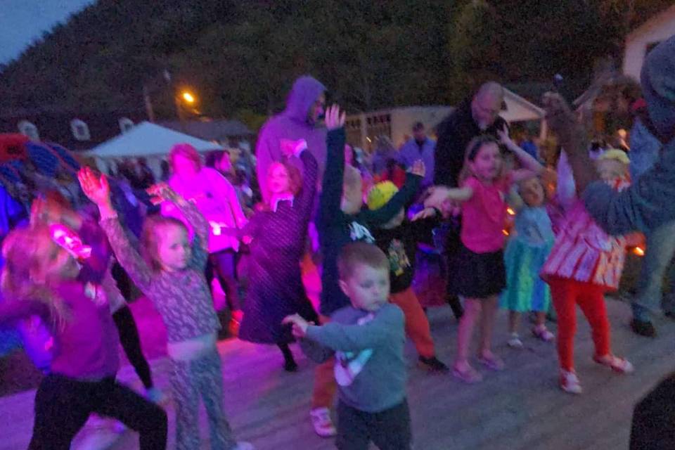 Kids dance party