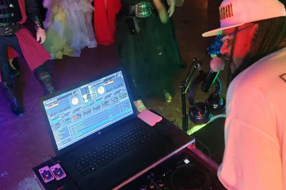 Me DJ