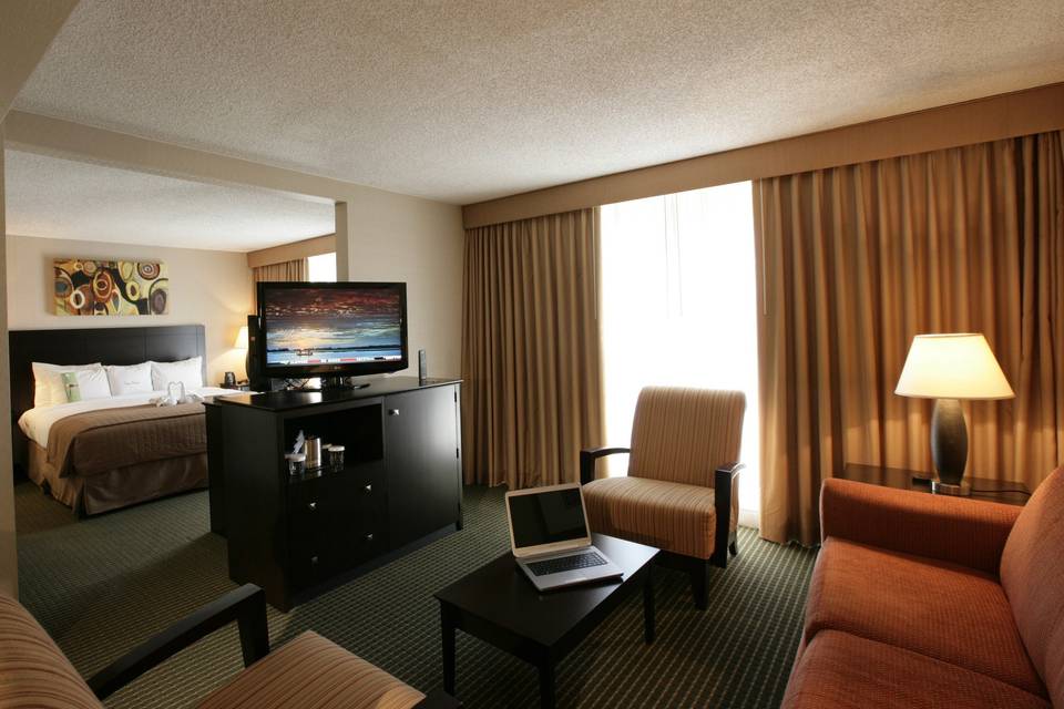 DoubleTree by Hilton Dallas - Market Center