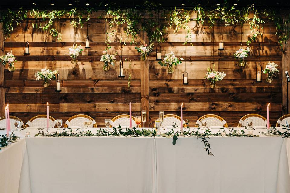 Head Table Setting