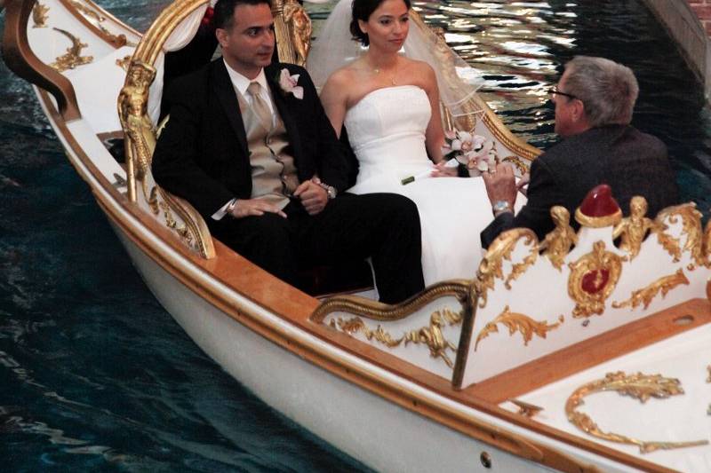 White Wedding gondola ceremony
