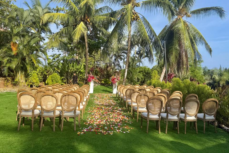 Jungle Garden Ceremony