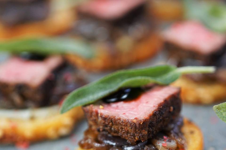 Beef tenderloin & gorgonzola on crostini