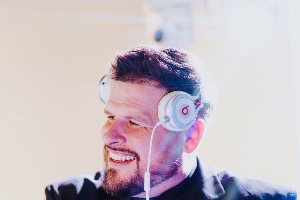 DJ Johnny Rich Headshot #1
