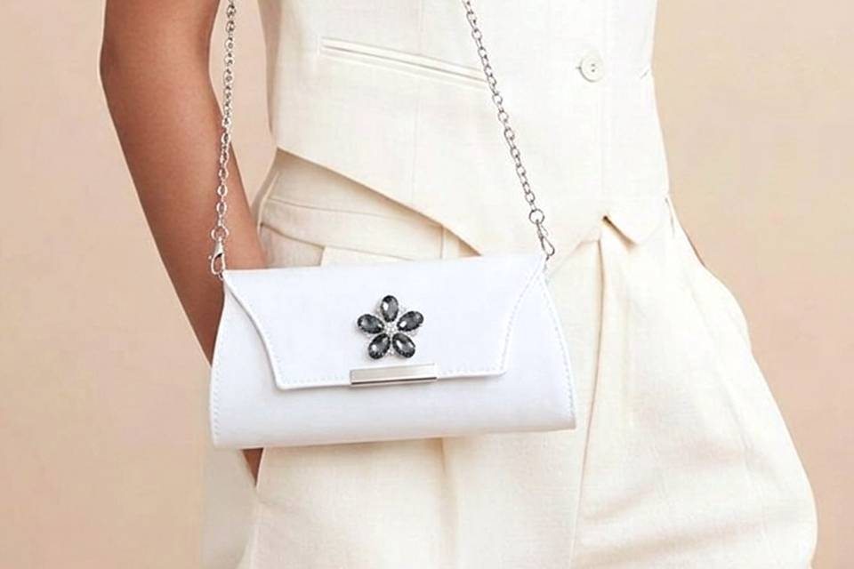 BRIDAL CLUTCH 1.jpg