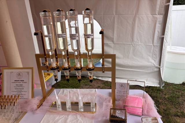 keyana scent bar