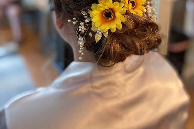 Wedding updo with flowers
