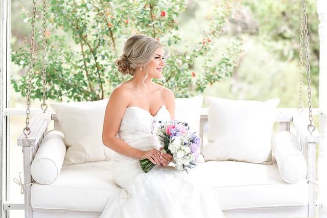 Bridal portrait at Ivory Oak