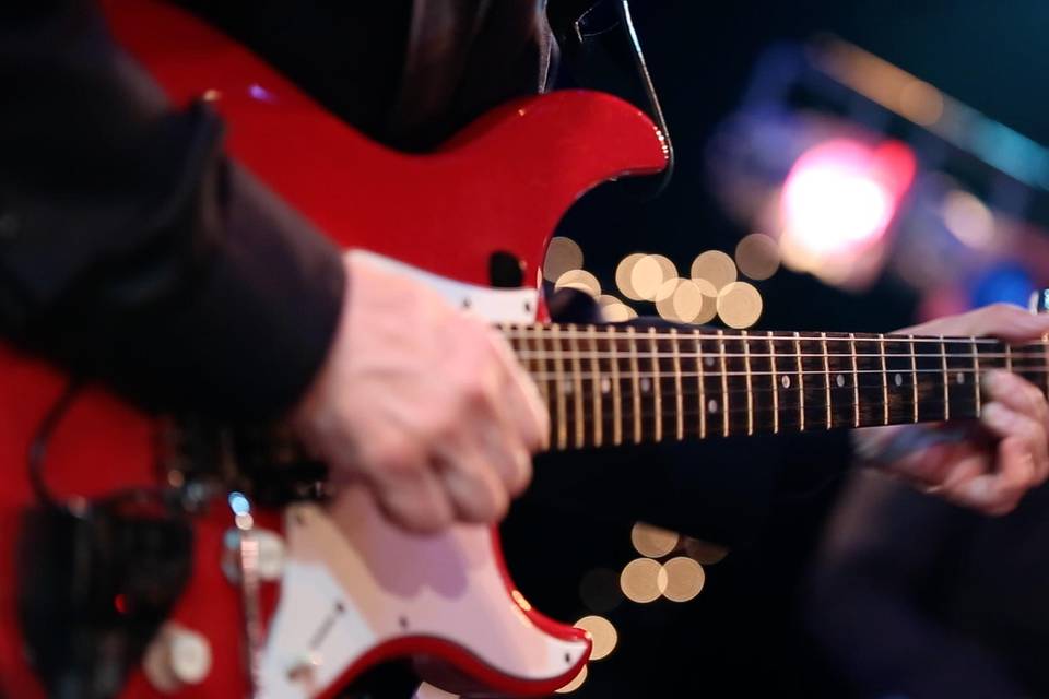 Super Guitar