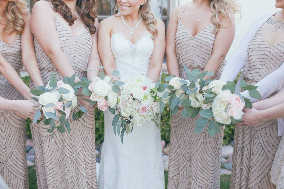 The bride with her bridesmaids