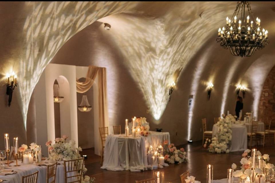 Estate Cave