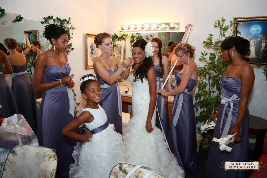 The bride with her bridesmaids