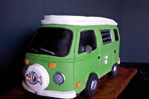 Vintage van cake design