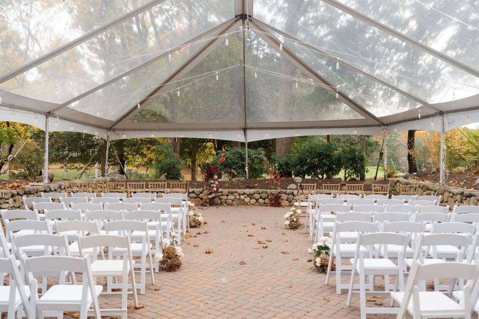 Clear tent