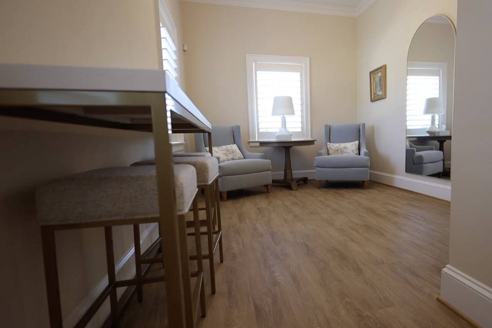 Creekside bridal suite 2.png