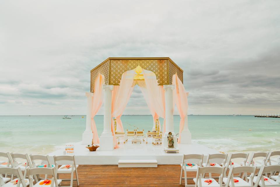 Beach Deck