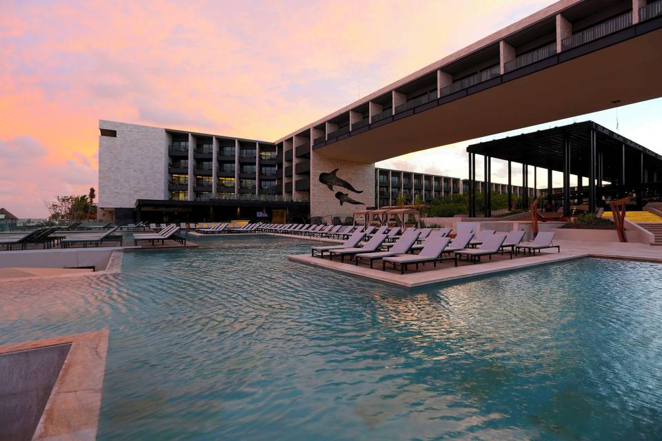 Beautiful sunsets at GH