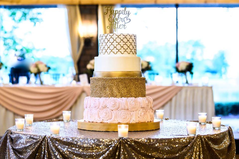 Cake details: on point.