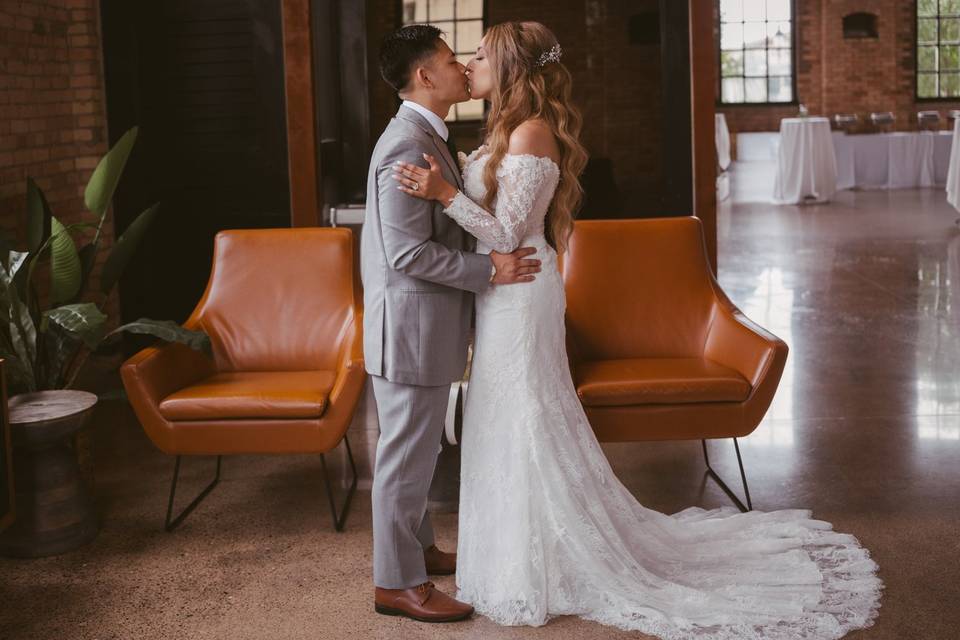 WEDDING