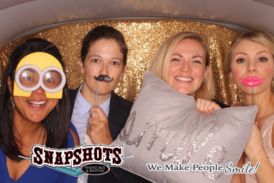 Snapshots Photo Bus & Booths