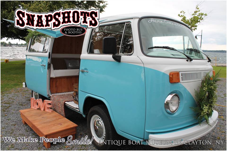 Snapshots Photo Bus & Booths