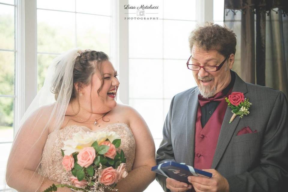 Getting Ready in Bridal Suite